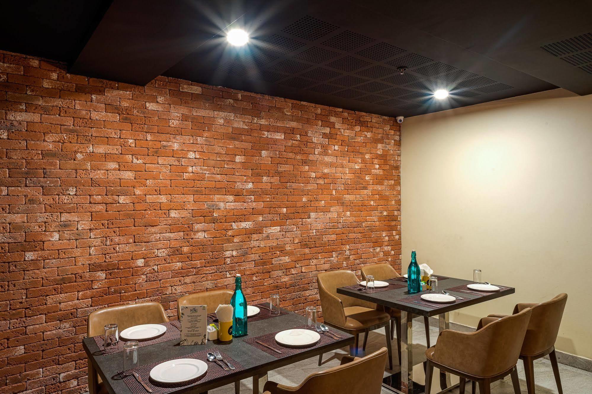 Hotel Treebo Fourth Avenue Chennai Zewnętrze zdjęcie