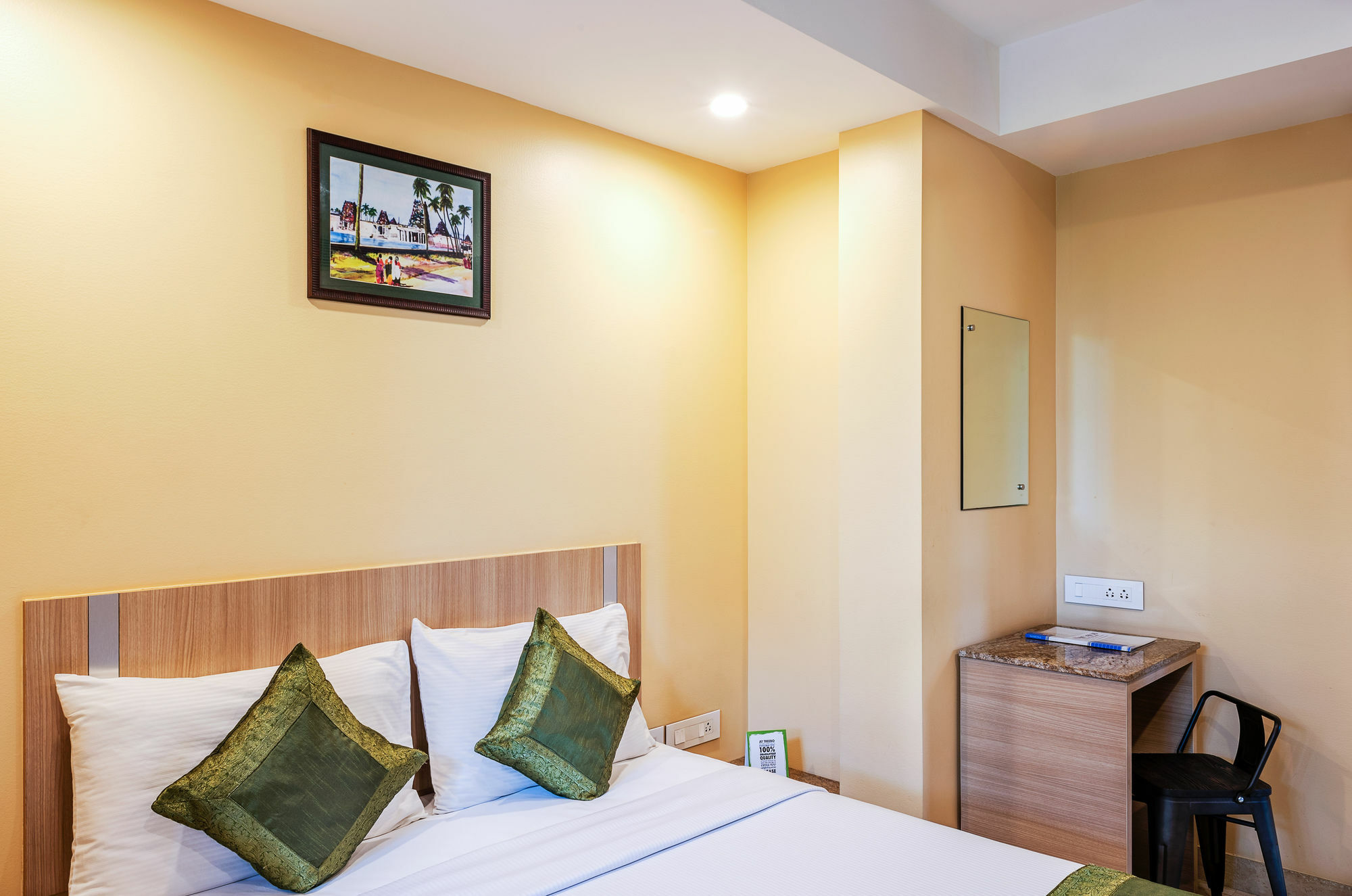 Hotel Treebo Fourth Avenue Chennai Zewnętrze zdjęcie