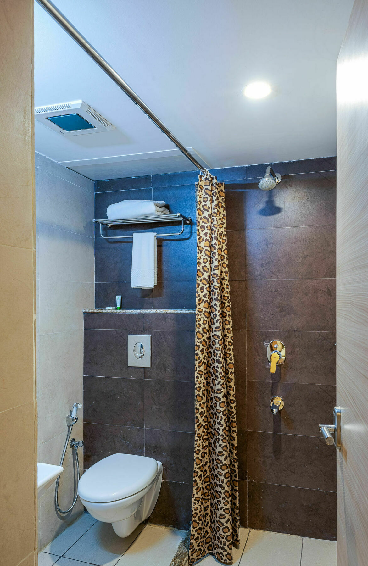 Hotel Treebo Fourth Avenue Chennai Zewnętrze zdjęcie